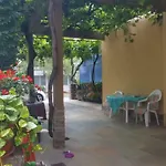 Studio Bella